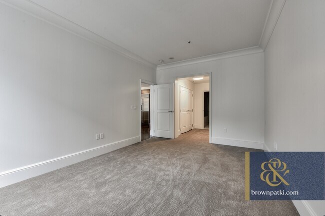 Building Photo - 690 Market St