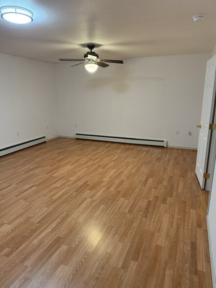 Building Photo - 3370 W Wren St