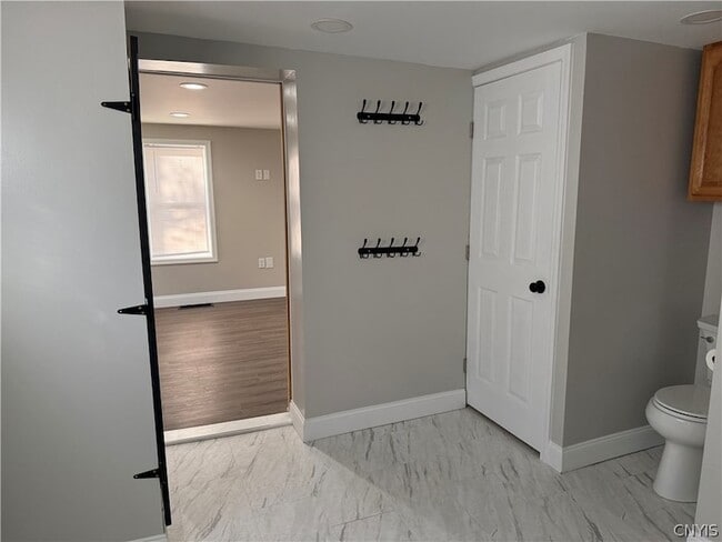 Building Photo - 215 E Hoard St