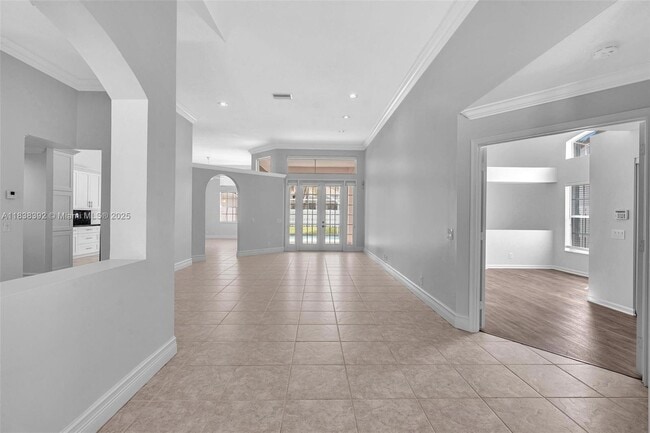 Building Photo - 794 Lake Blvd