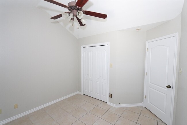 Building Photo - 9804 Cantera Ct