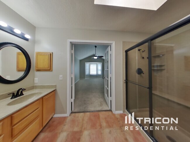 Building Photo - 7815 Snowberry St NW
