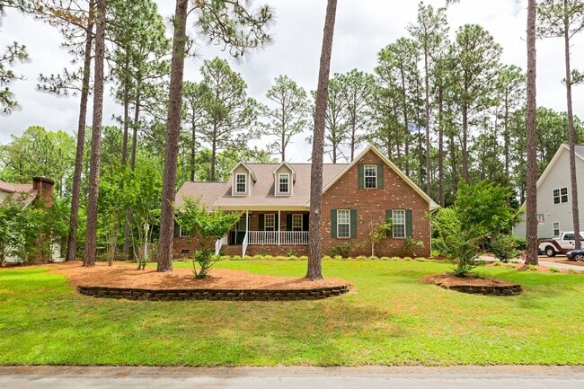 Building Photo - 10 Hampshire Ln