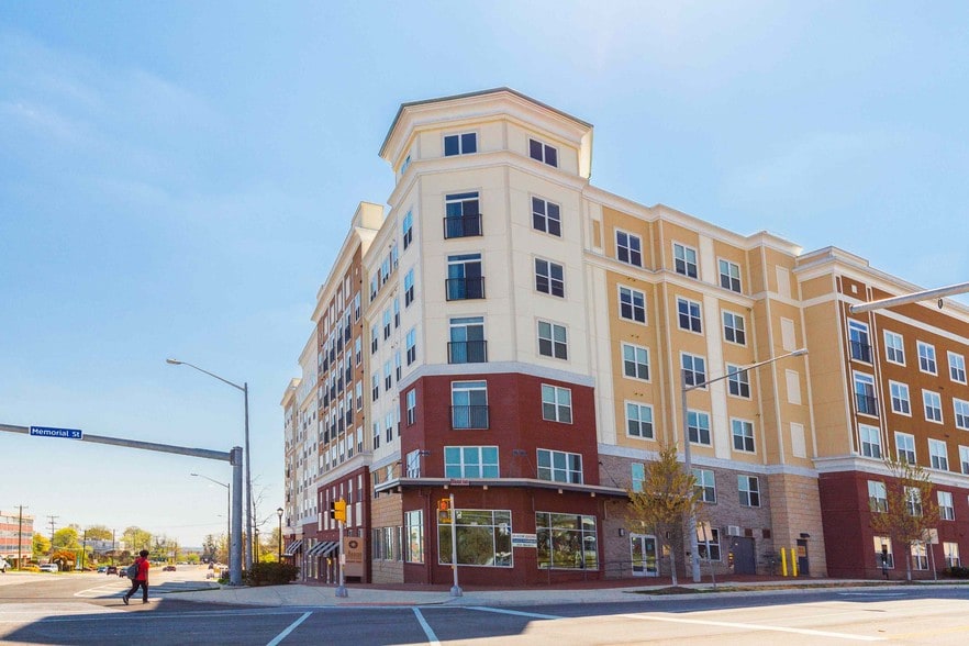 The Beacon of Groveton Alexandria, VA Apartment Finder