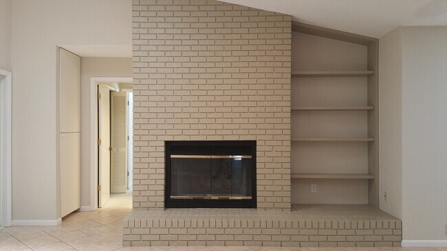 Building Photo - **4431 NW 53rd Street (Huntington)