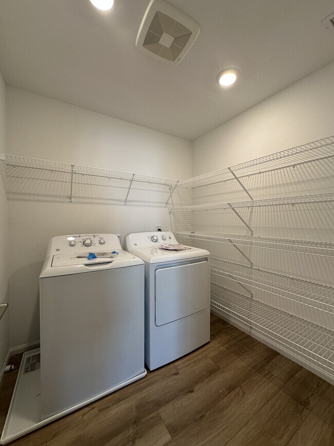 Building Photo - 10402 Rankin Rdg Ct