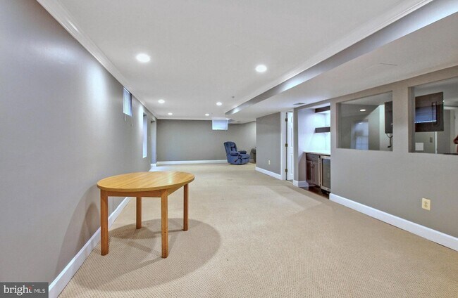Building Photo - 18414 Garner Ln