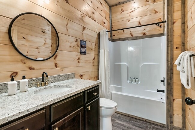 Building Photo - 2127 Eagle Feather Dr