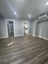 Building Photo - 636 W 75th St