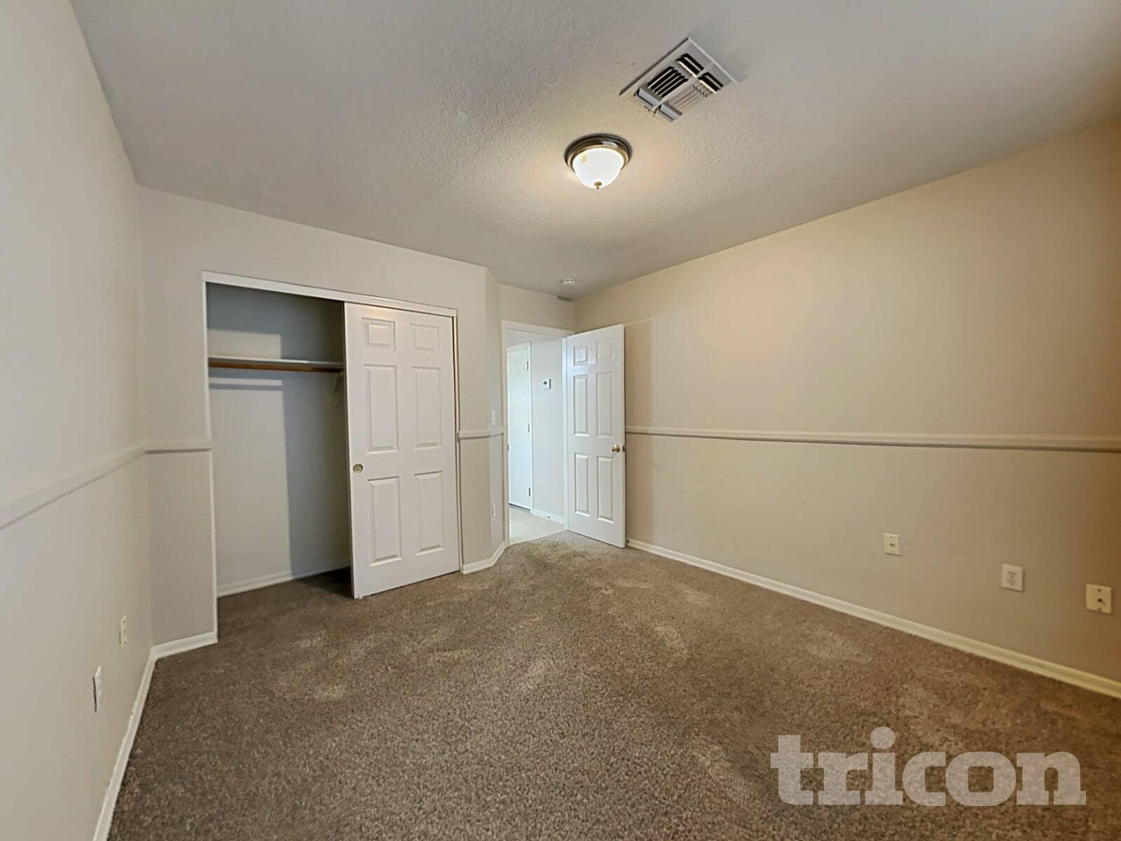 Building Photo - 423 N Shaylee Ln