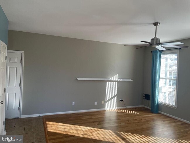 Building Photo - 14 Sassafras Ln