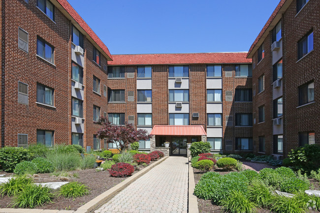 Building Photo - Westbrook Apartments