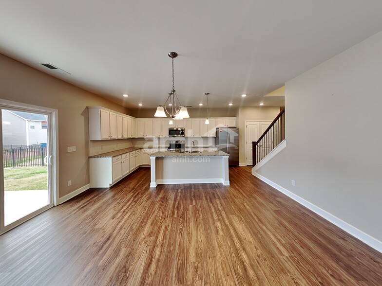 Building Photo - 8268 Northpoint Dr