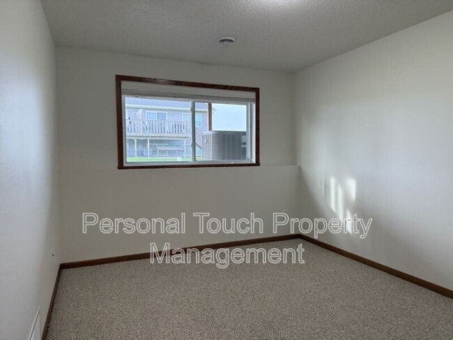 Building Photo - 2580 5th St W