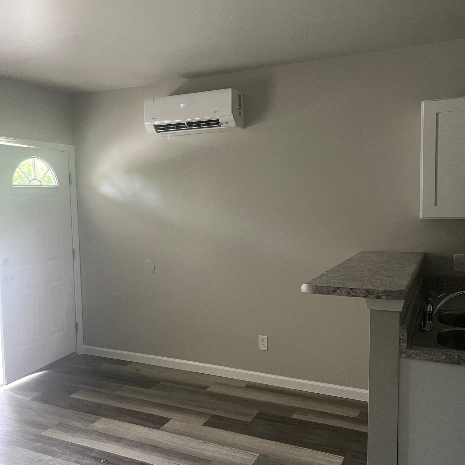 Building Photo - 716 Tall Oaks Dr