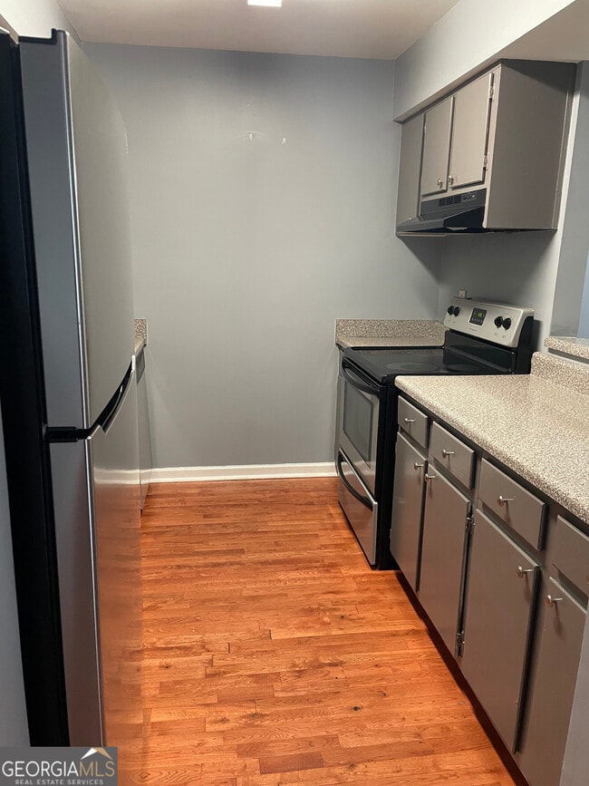 Building Photo - 2213 Huntingdon Chase