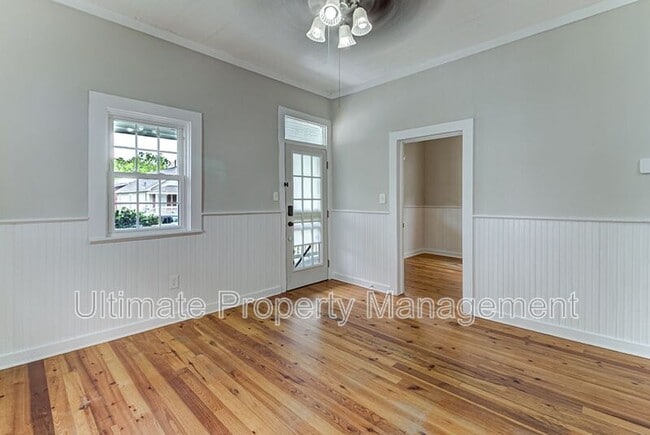 Building Photo - 1313 Glenn St