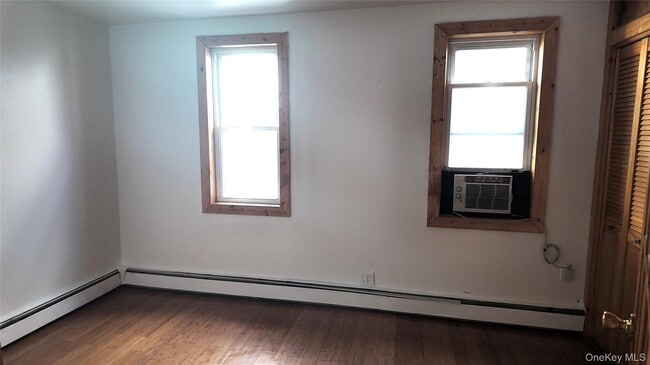 Building Photo - 3249 Barkley Ave