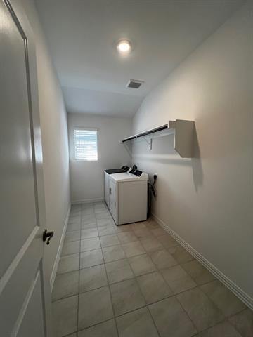 Building Photo - 537 Sierra Rdg