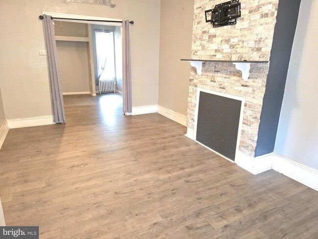 Building Photo - 1315 N 60th St