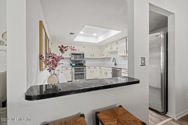 Building Photo - 9709 Fawn Brook Cir N