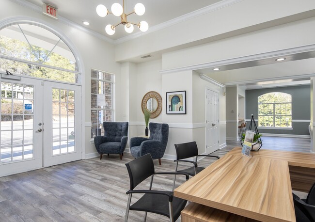 Building Photo - Stone Ridge Apartments - Unfurnished Room ...
