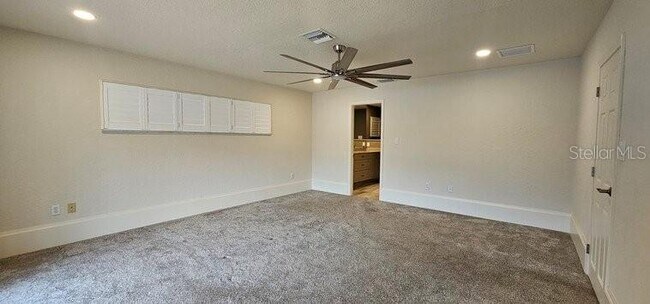 Building Photo - 2871 Coral Way