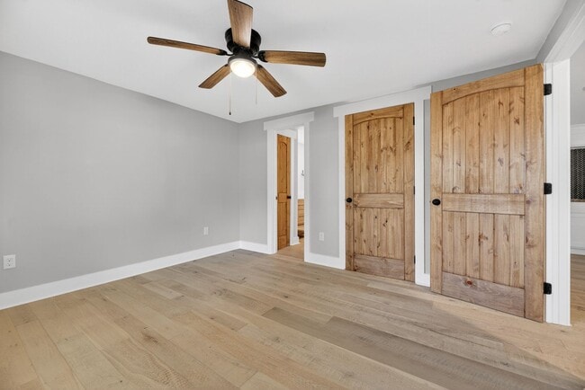 Building Photo - Beautifully Renovated Home in Southside – Prime Location!