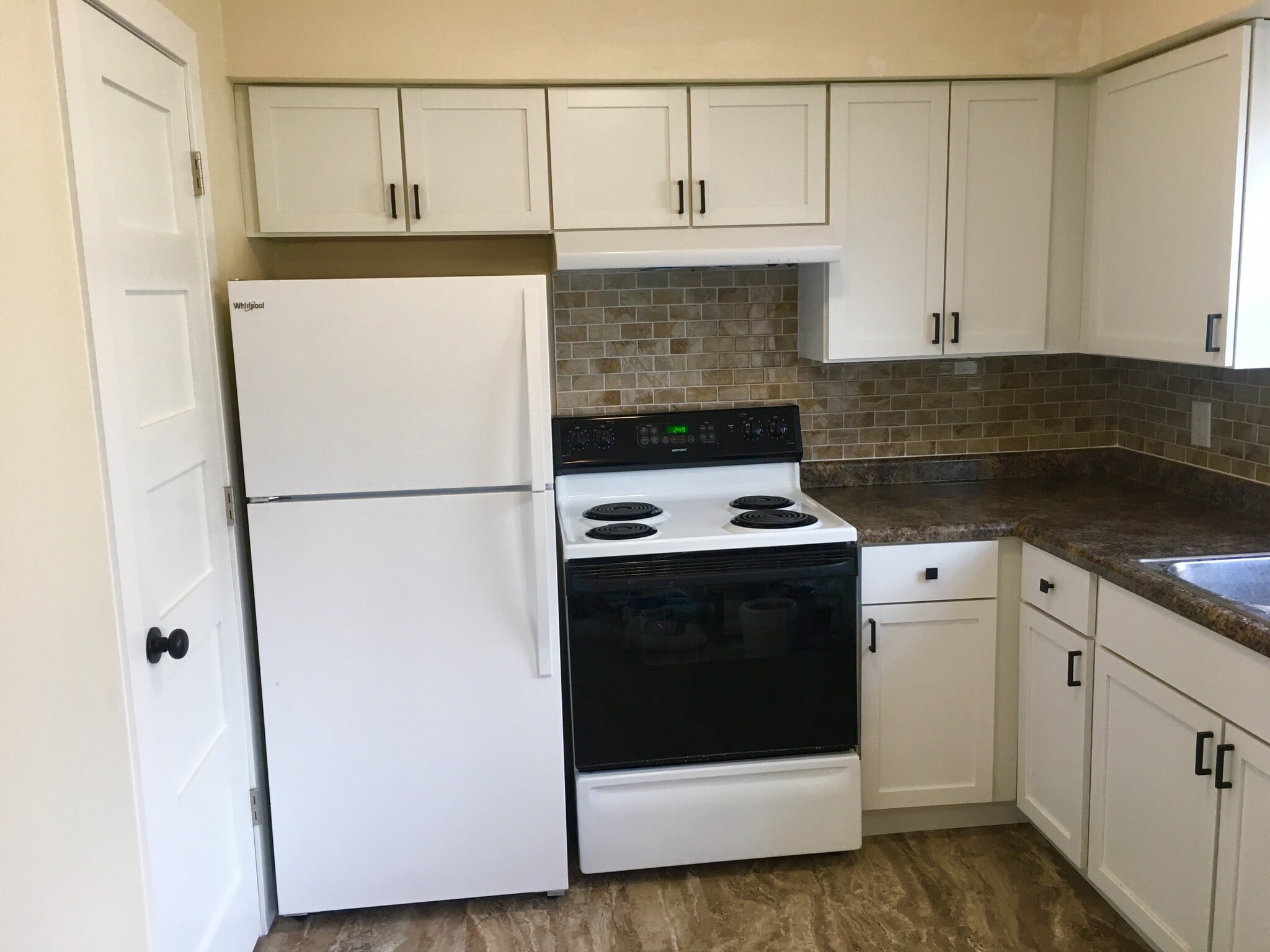 Building Photo - 601 Hood St