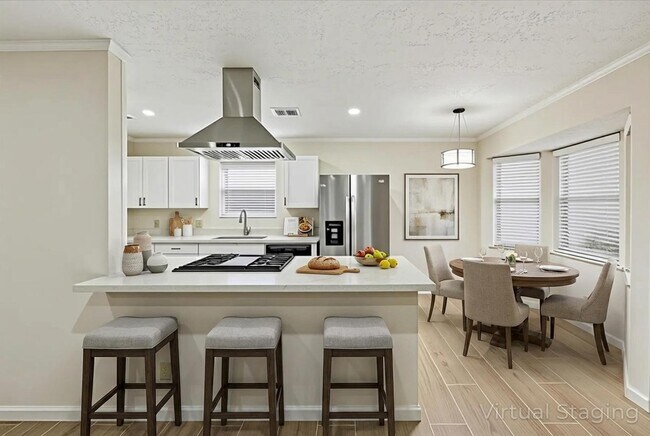 Building Photo - 9631 Philmont Dr