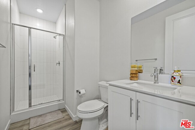 Building Photo - 27109 Vly Oak Pl