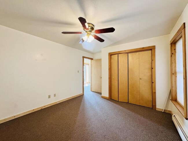 Building Photo - 3675 Juniper Dr