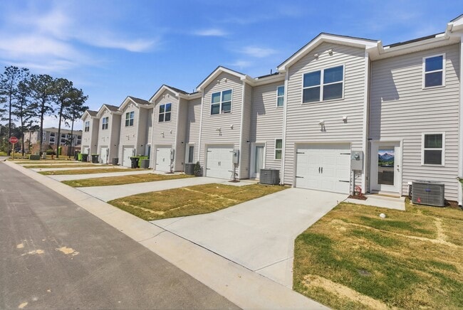 Building Photo - 1010 Bayard Wootten Way