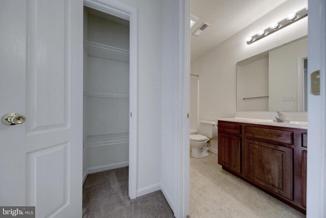 Building Photo - 40 Mustang Dr