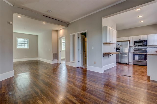 Building Photo - 1630 Patterson Ave SW