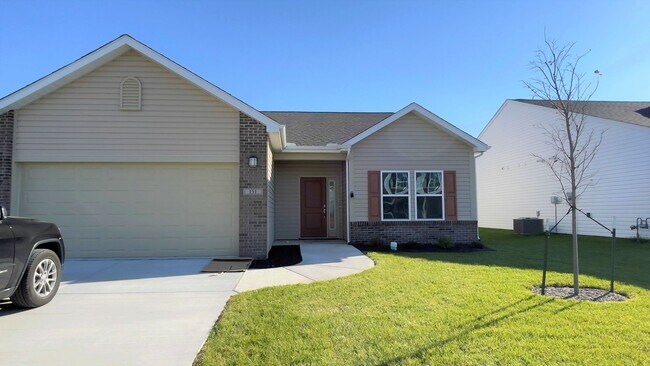 Building Photo - 3 Bedroom 2 Bath