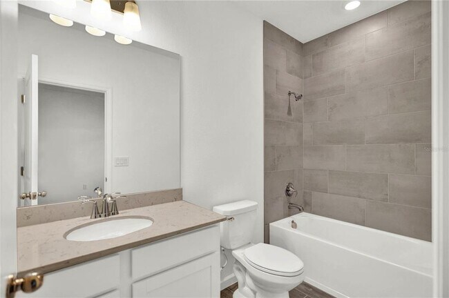 Building Photo - 4473 NW 14th Lp