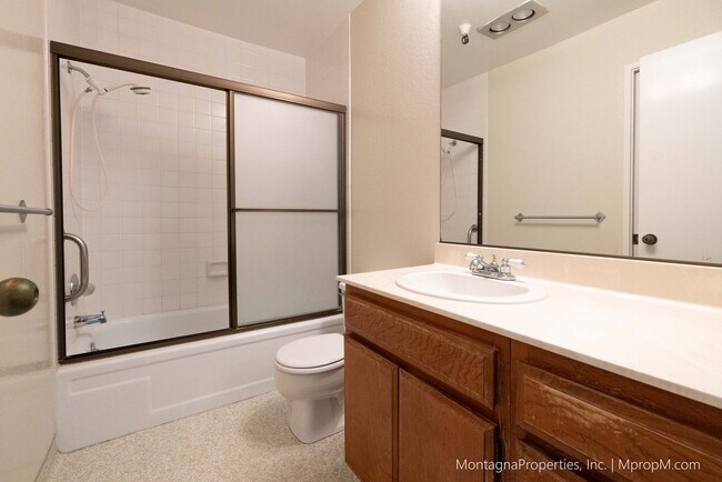 Building Photo - Amazing Downtown Los Gatos Location * One ...
