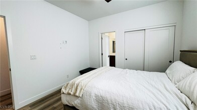 Building Photo - 9836 Starlight Ridge Ave