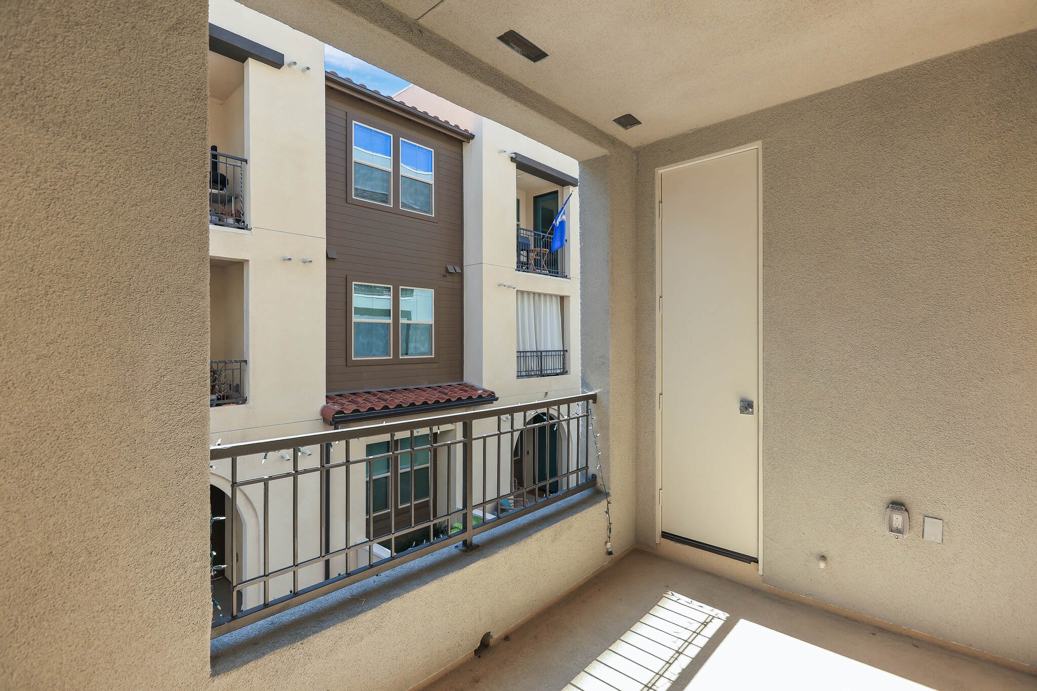 Building Photo - 1100 Lasso Way