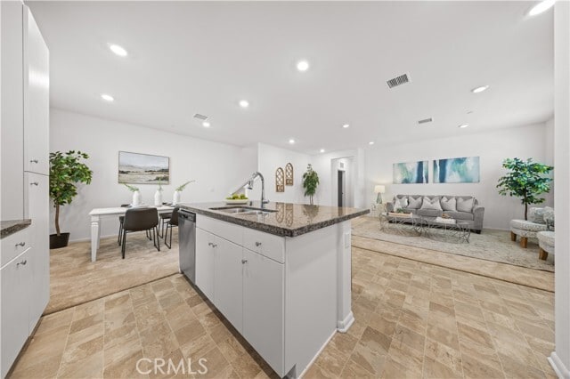 Building Photo - 5603 Kate Way