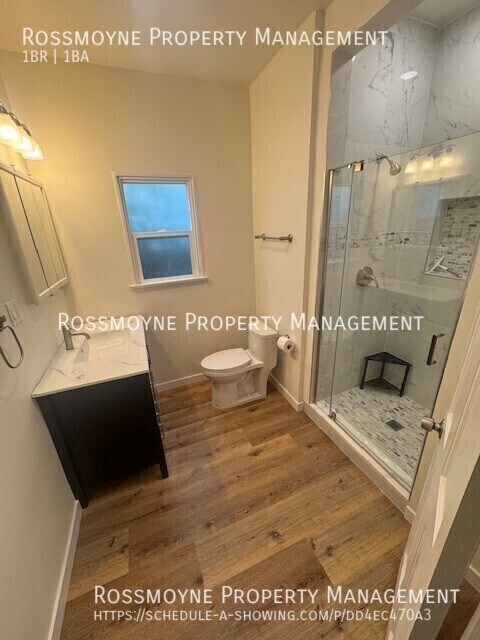 Building Photo - 747 S Chevy Chase Dr