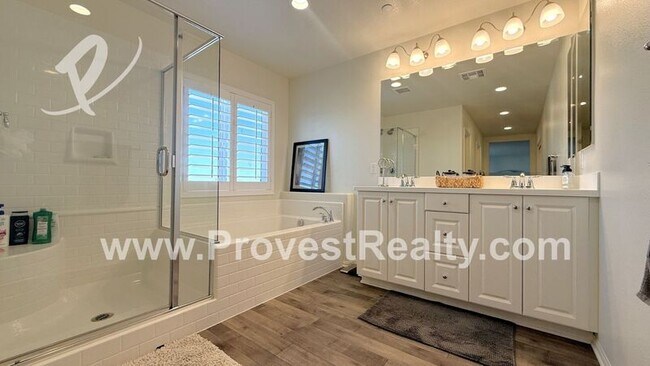 Building Photo - 11760 Sierra Rd