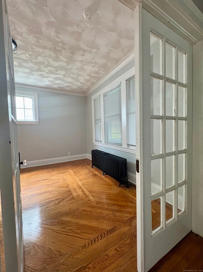 Building Photo - 46 Westbourne Pkwy