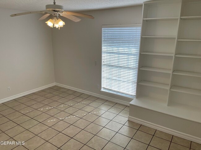 Building Photo - 1601 Charles Owens Dr