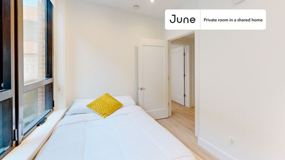 Building Photo - Room in Shared 4 bed/2 bath home