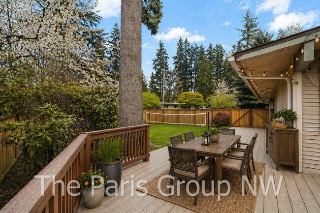 Building Photo - Fantastic Modernized Bridle Trails Mid Century Home * Central A/C, EV Charger, Exceptional Outdoo...