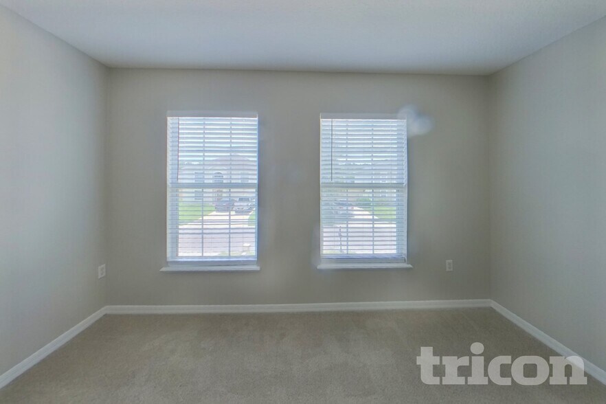 Building Photo - 76589 Longleaf Loop
