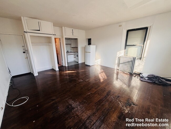 Building Photo - 153 Brighton Ave