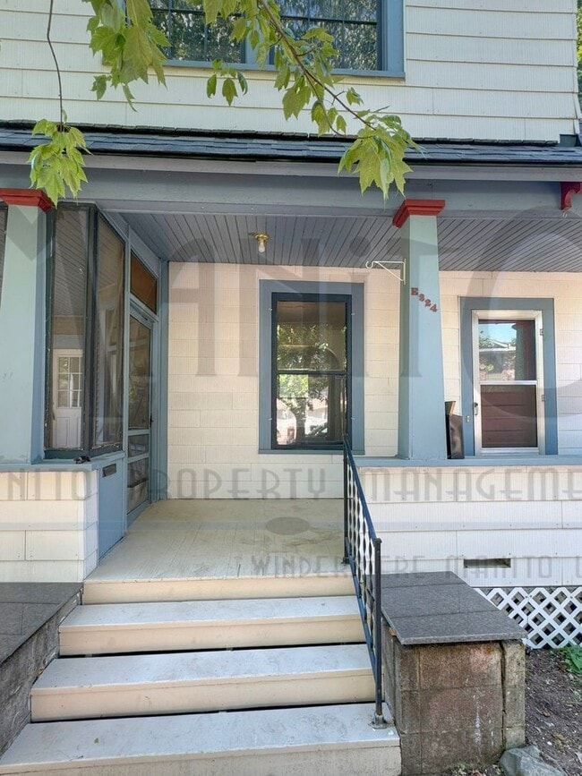 Building Photo - *COMING SOON* Vintage Craftsman In Prime L...